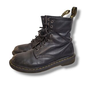Dr. Martens Black Leather Combat Boots Size 6 1460 Pascal